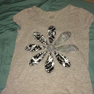 Girls Grey top with flower design